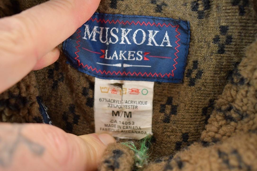 Other Clothing > Gender Neutral Adult Clothing > Hoodies & Sweatshirts > Sweatshirts Vintage 1990s Muskoka Lakes All Over Print Abstract Pattern Button Up Fleece Sweater Mens L