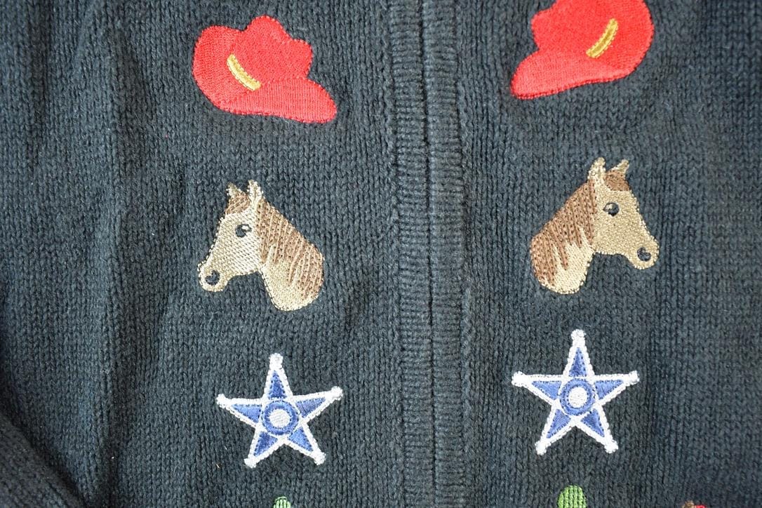 Other Clothing > Gender Neutral Adult Clothing > Hoodies & Sweatshirts > Sweatshirts Vintage 1990s Rod's Country Western Knit Rodeo Pattern Cardigan Sweater Women's M