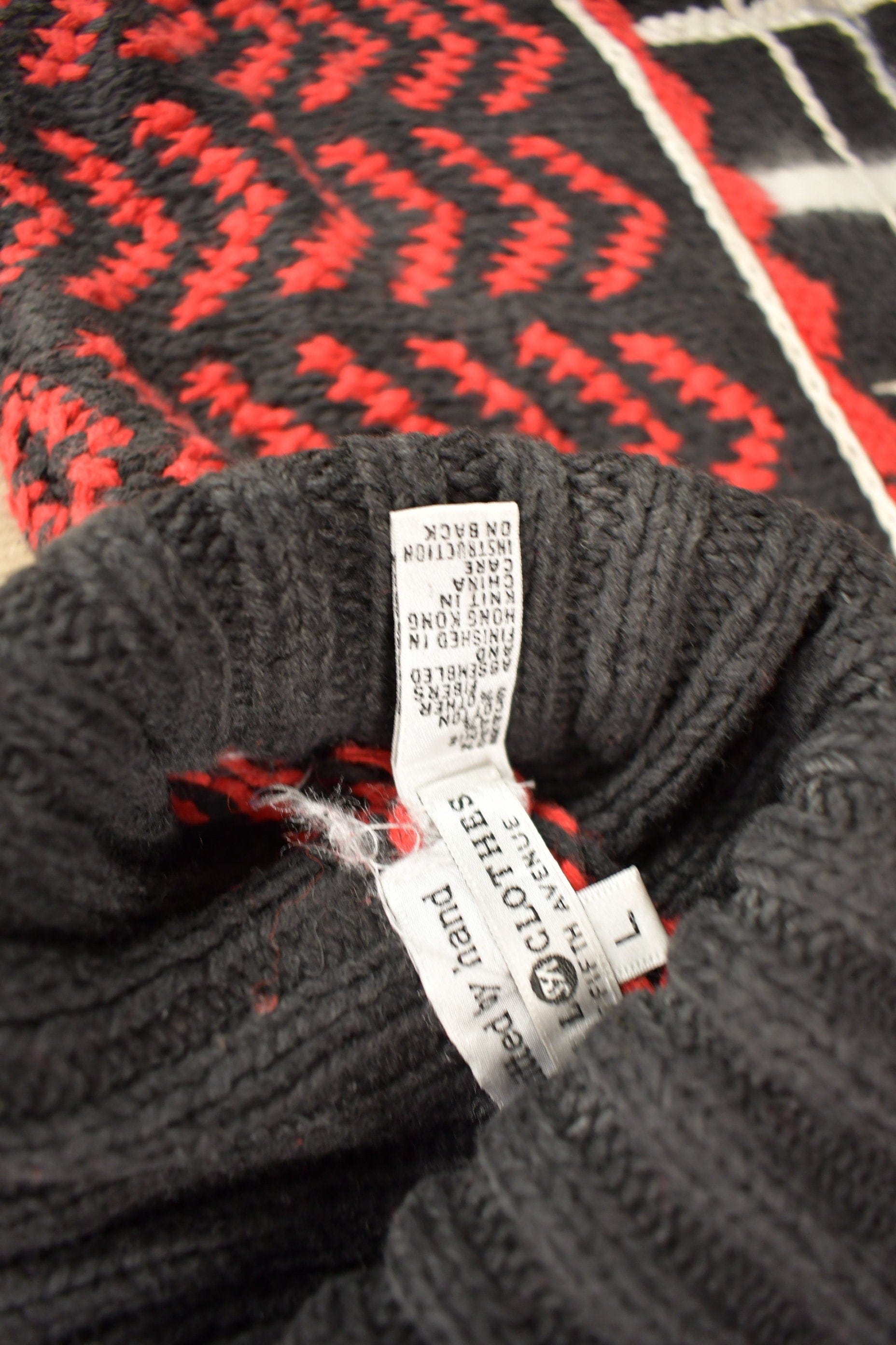 Other Clothing > Gender Neutral Adult Clothing > Hoodies & Sweatshirts > Sweatshirts Vintage 1990s Saks Fifth Avenue Winter Theme Turtleneck Sweater Men's Medium