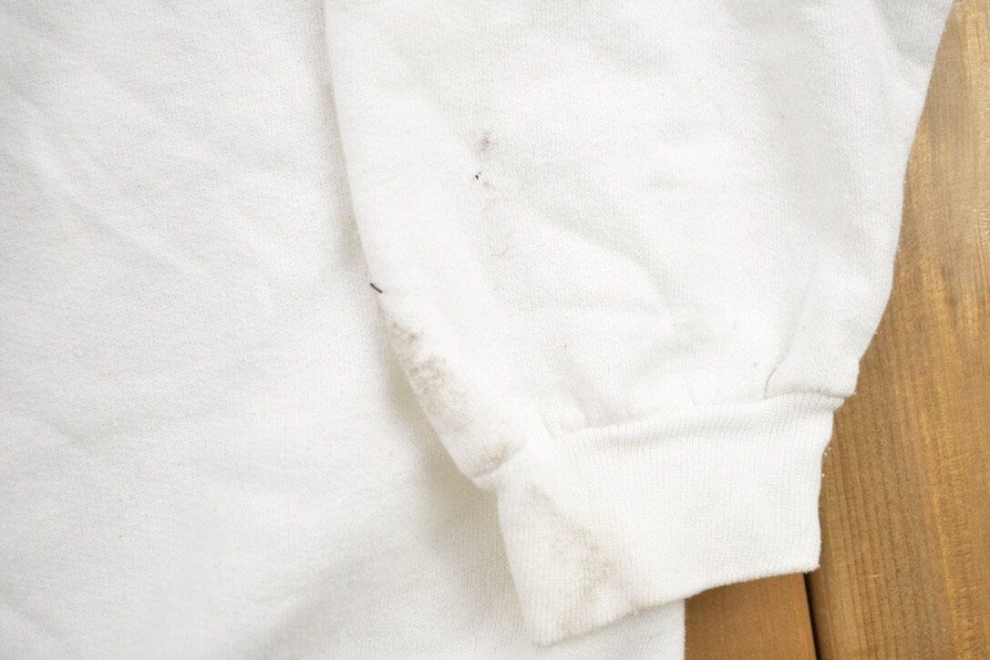 Other Clothing > Gender Neutral Adult Clothing > Hoodies & Sweatshirts > Sweatshirts Vintage 1990s Santa Theme Christmas Sweater Men's Medium