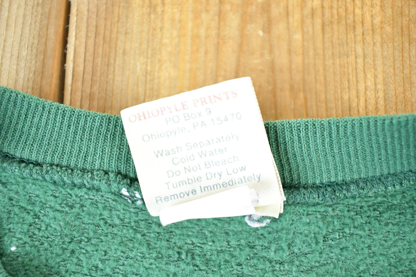 Other Clothing > Gender Neutral Adult Clothing > Hoodies & Sweatshirts > Sweatshirts Vintage 1990s Seasons Greetings Little Canada MN Crewneck Sweatshirt Mens L