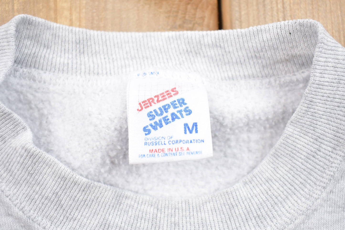 Other Clothing > Gender Neutral Adult Clothing > Hoodies & Sweatshirts > Sweatshirts Vintage 1990s Skate Graphic Crewneck Sweatshirt Men's S