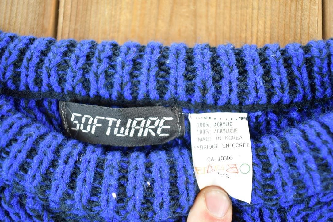Other Clothing > Gender Neutral Adult Clothing > Hoodies & Sweatshirts > Sweatshirts Vintage 1990s Software Knit Abstract Pattern Crewneck Sweater Mens L