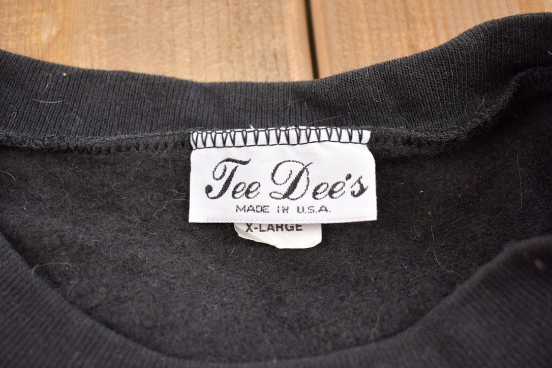 Other Clothing > Gender Neutral Adult Clothing > Hoodies & Sweatshirts > Sweatshirts Vintage 1990s Tee Dee's Kittens and Flowers Themed Crewneck Sweater Men's Medium