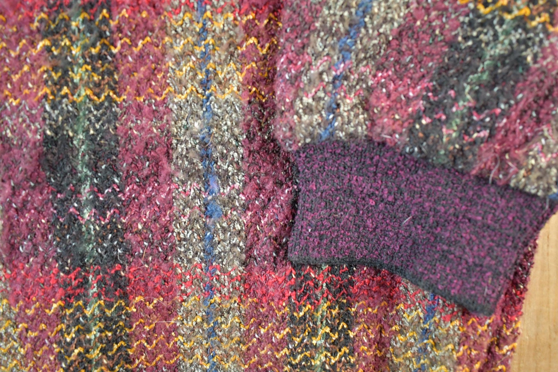 Other Clothing > Gender Neutral Adult Clothing > Hoodies & Sweatshirts > Sweatshirts Vintage 1990s Tundra Canada Plaid Knit Crewneck Sweater Mens XL