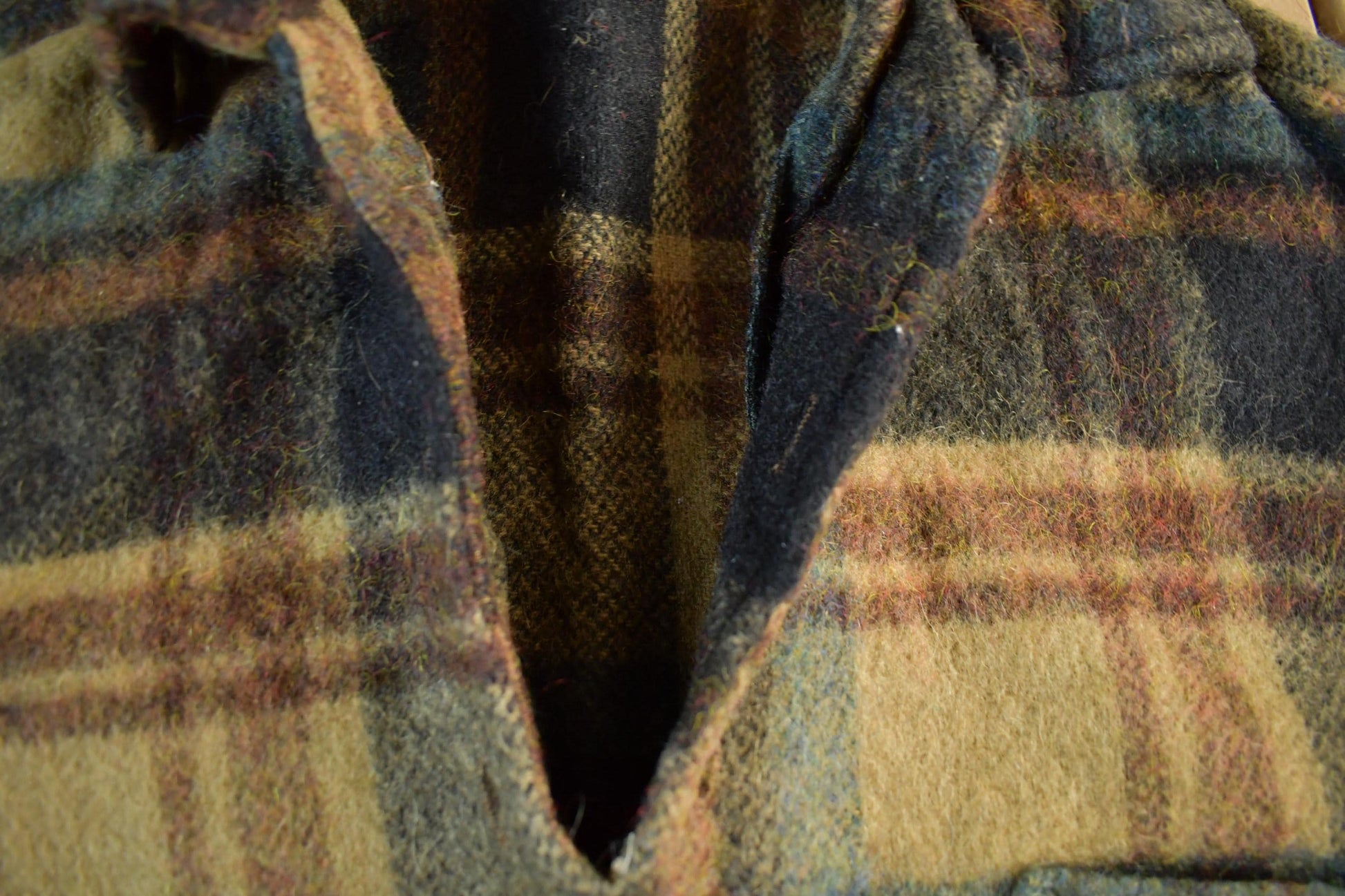 Other Clothing > Gender Neutral Adult Clothing > Jackets & Coats Vintage 1970s California Originals Townline Wool Flannel Jacket Men's Small