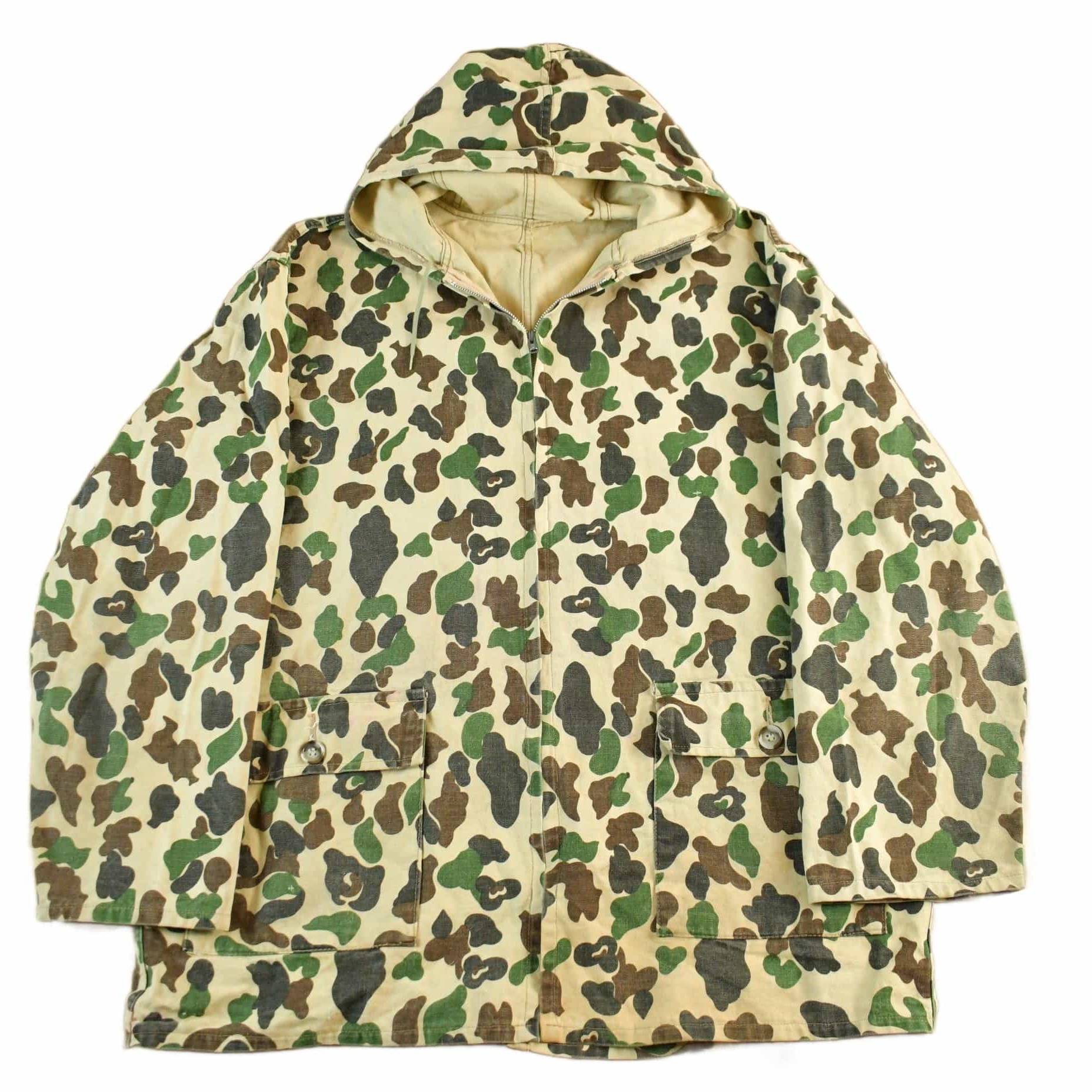 Other Clothing > Gender Neutral Adult Clothing > Jackets & Coats Vintage 1980s Duck Camouflaged Zip Up Hooded Hunting Jacket Men's XL