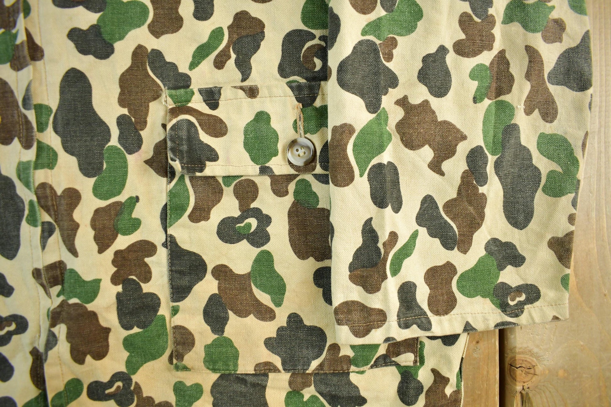 Other Clothing > Gender Neutral Adult Clothing > Jackets & Coats Vintage 1980s Duck Camouflaged Zip Up Hooded Hunting Jacket Men's XL