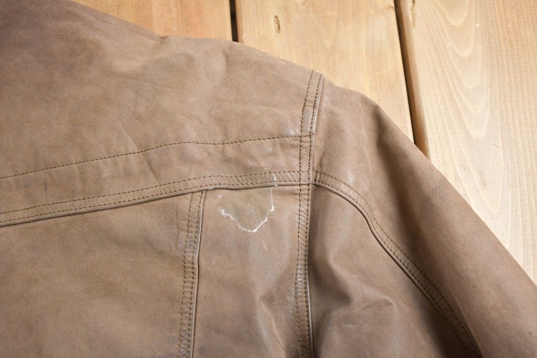 Other Clothing > Gender Neutral Adult Clothing > Jackets & Coats Vintage 1980s Peter England Leather Jacket Men's Medium