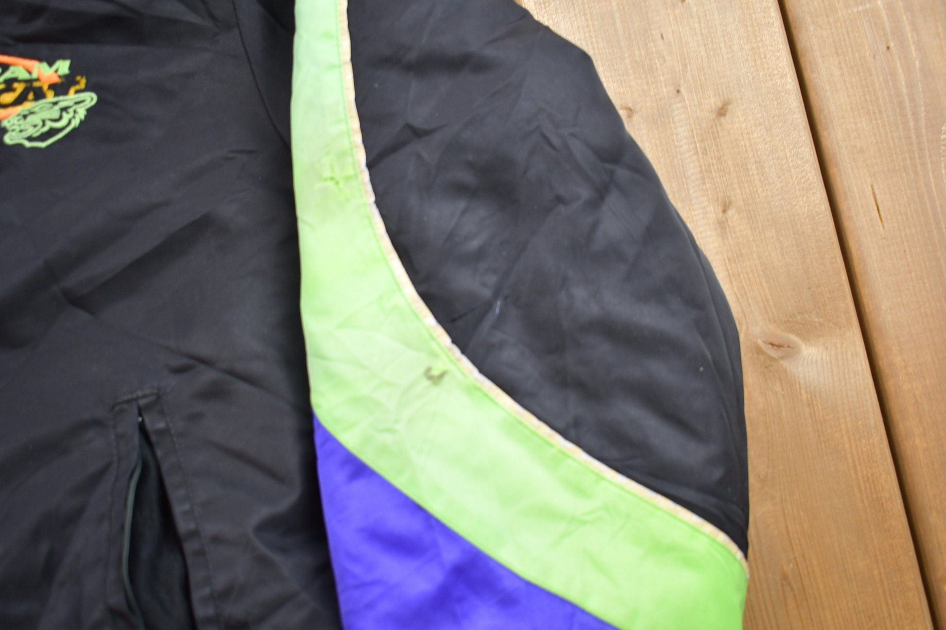 Other Clothing > Gender Neutral Adult Clothing > Jackets & Coats Vintage 1990s Arctic Wear Racing Jacket Men's XL