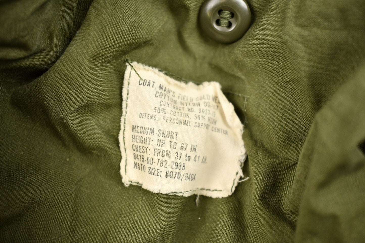 Other Clothing > Gender Neutral Adult Clothing > Jackets & Coats Vintage 2000 Military Cold Weather Field Coat Men's Large