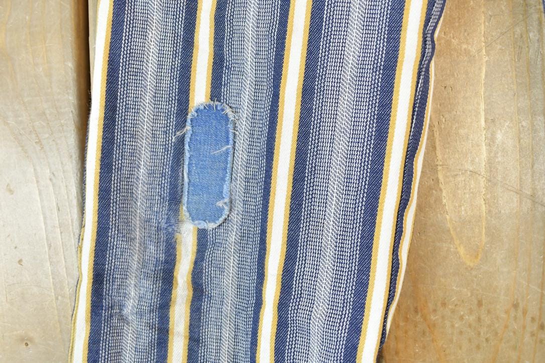 Other Clothing > Gender Neutral Adult Clothing > Pants Vintage 1970s Billy The Kid Striped Pants Youth 22 x 22