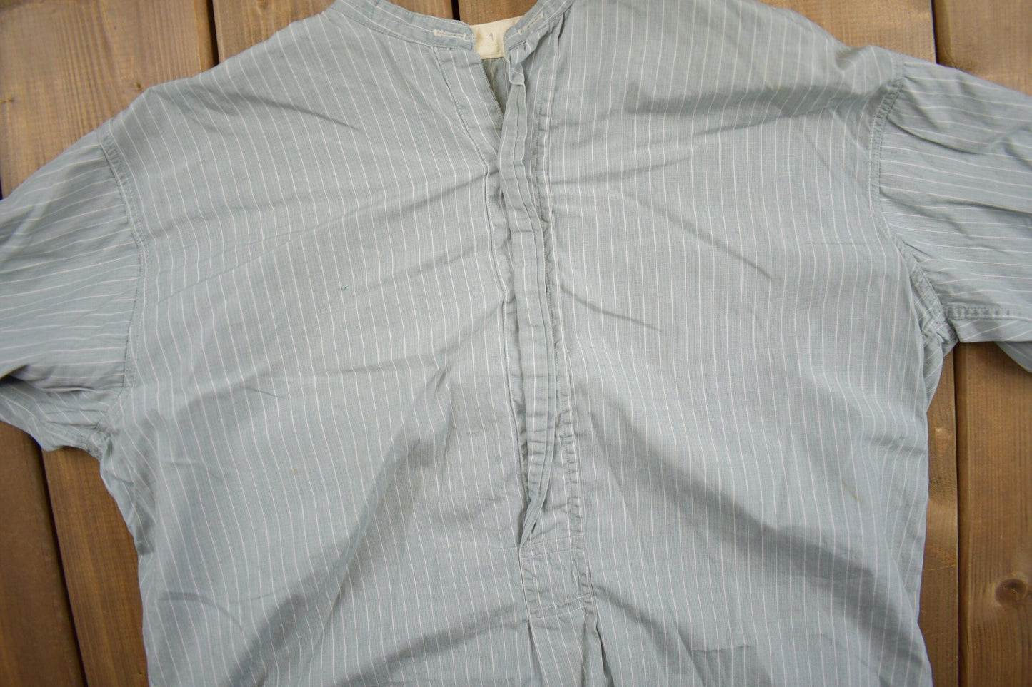 Other Clothing > Gender Neutral Adult Clothing > Tops & Tees > T Shirts Vintage 1940s Striped Work Wear Shirt Men's Medium
