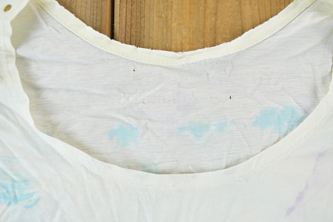 Other Clothing > Gender Neutral Adult Clothing > Tops & Tees > T Shirts Vintage 1980s Fish Friends Outdoors T-Shirt Men's Small