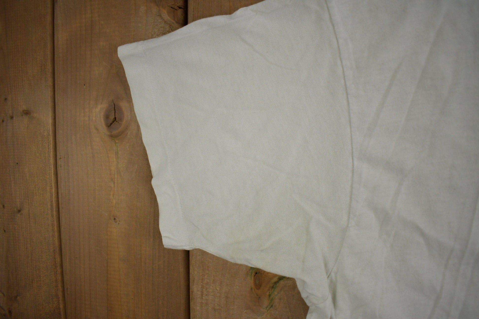 Other Clothing > Gender Neutral Adult Clothing > Tops & Tees > T Shirts Vintage 1980s Fruit Of The Loom Blank White T Shirt Men's Medium