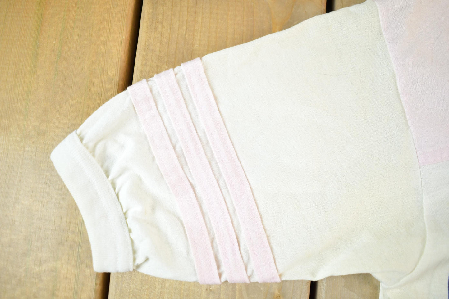 Other Clothing > Gender Neutral Adult Clothing > Tops & Tees > T Shirts Vintage 1980s Gatlinburg Tennessee Travel Souvenir T Shirt Women's S