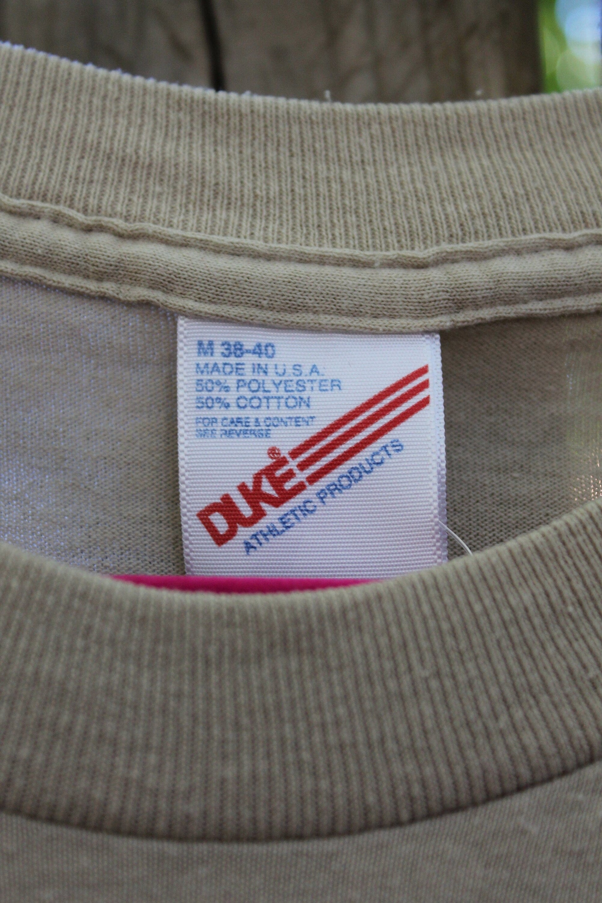 Other Clothing > Gender Neutral Adult Clothing > Tops & Tees > T Shirts Vintage 1980s Hunt Spell Out Graphic T-Shirt Men's Medium