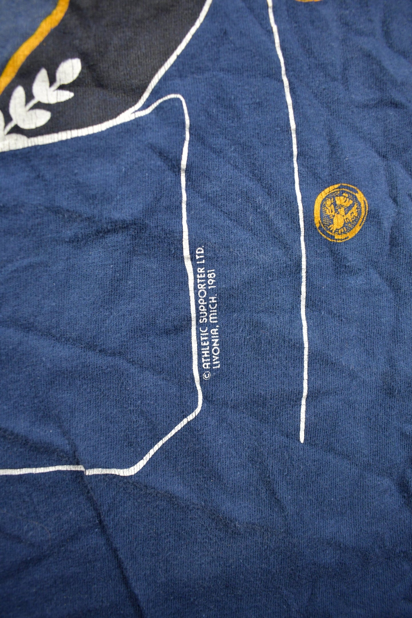 Other Clothing > Gender Neutral Adult Clothing > Tops & Tees > T Shirts Vintage 1981 Pilot Uniform Graphic T Shirt Single Stitch Men's XS