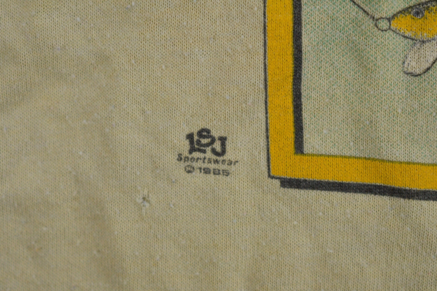 Other Clothing > Gender Neutral Adult Clothing > Tops & Tees > T Shirts Vintage 1985 Fishing Theme Graphic T-Shirt Men's S