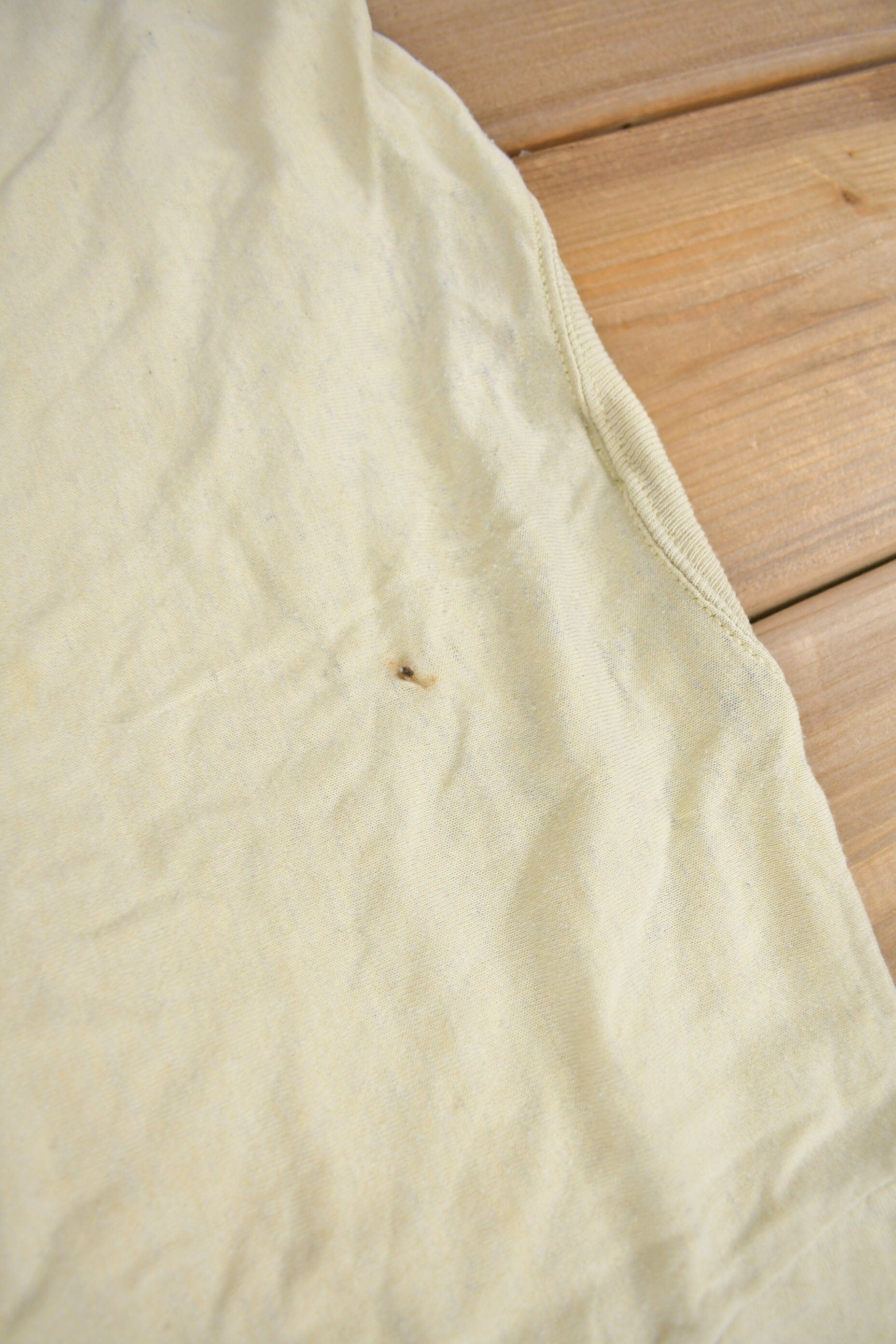 Other Clothing > Gender Neutral Adult Clothing > Tops & Tees > T Shirts Vintage 1985 Fishing Theme Graphic T-Shirt Men's S