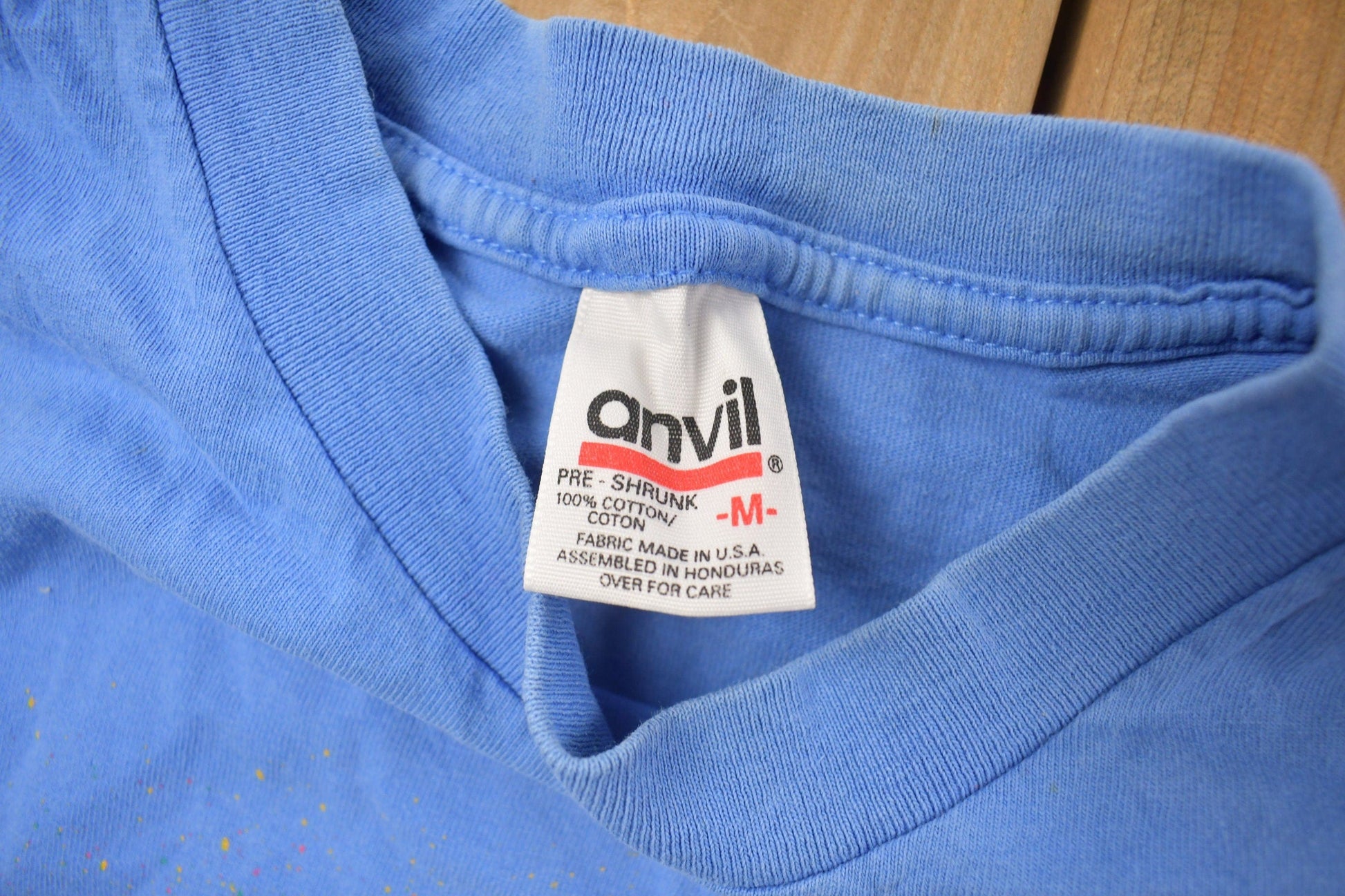 Other Clothing > Gender Neutral Adult Clothing > Tops & Tees > T Shirts Vintage 1990s Abstract Animals Graphic T Shirt Men's Small