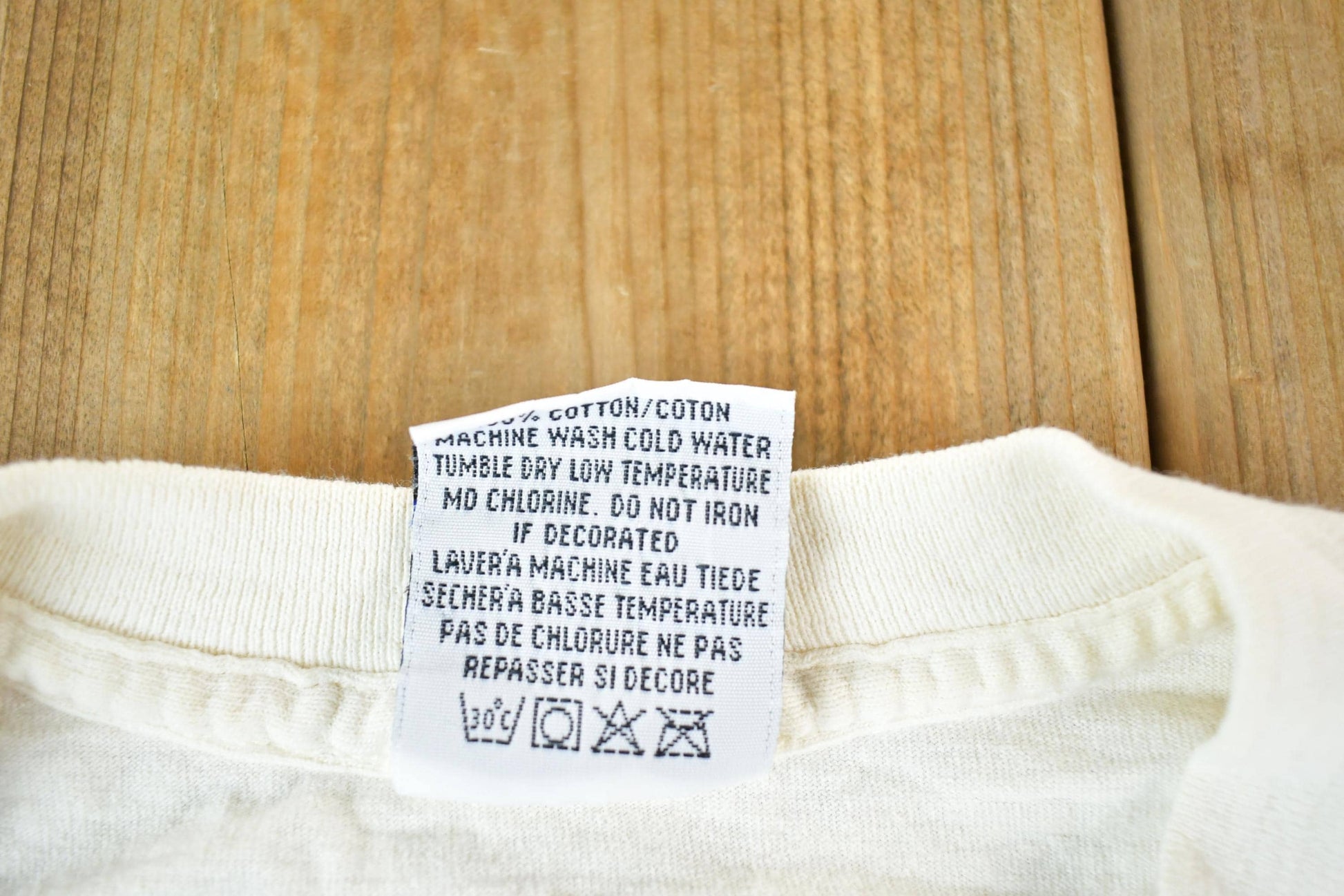 Other Clothing > Gender Neutral Adult Clothing > Tops & Tees > T Shirts Vintage 1990s Duluth Superior Bayfront Festival Souvenir T-Shirt Mens S