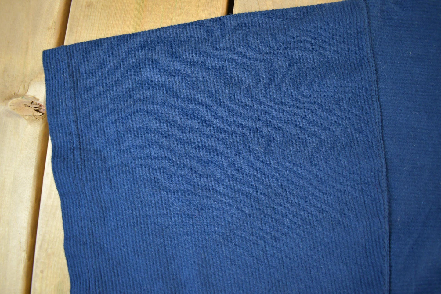 Other Clothing > Gender Neutral Adult Clothing > Tops & Tees > T Shirts Vintage 1990s Notre Dame University Collegiate T-Shirt Mens Large