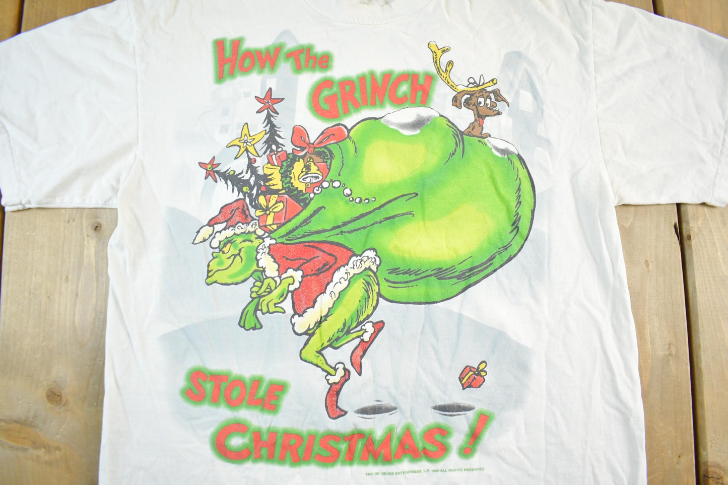 Other Clothing > Gender Neutral Adult Clothing > Tops & Tees > T Shirts Vintage 1998 How The Grinch Stole Christmas Single T-Shirt Men's Large