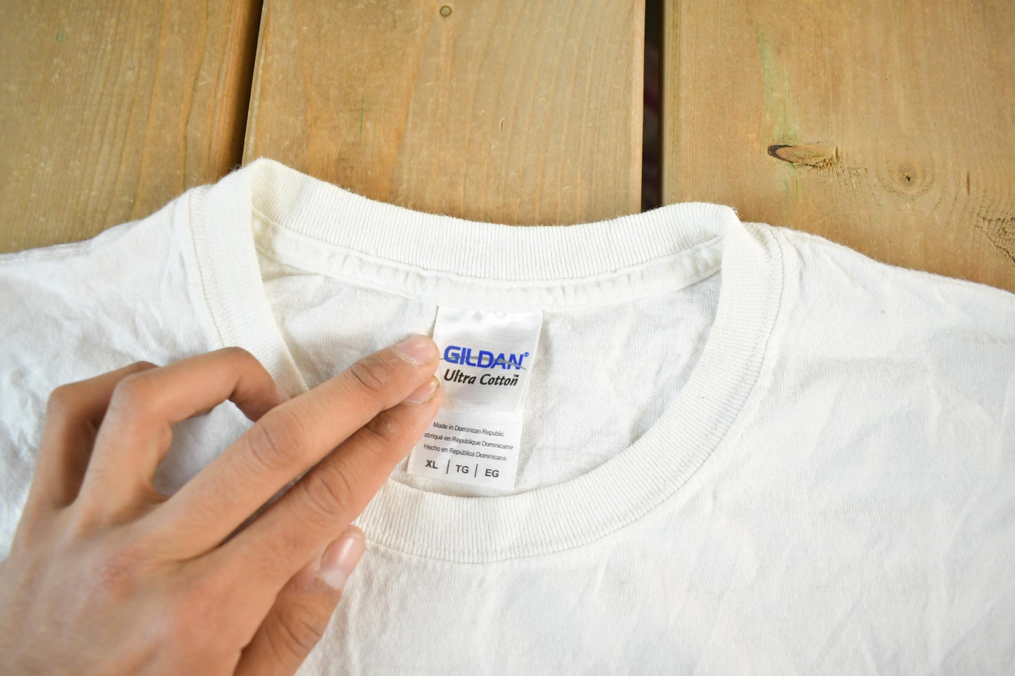 Other Clothing > Gender Neutral Adult Clothing > Tops & Tees > T Shirts Vintage 2000s Chevrolet Racing T-Shirt Men's XL