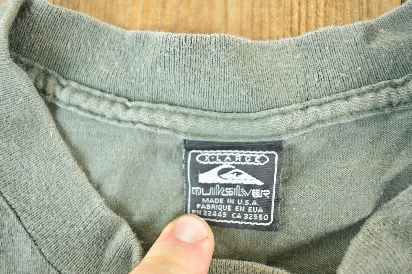 Other Clothing > Gender Neutral Adult Clothing > Tops & Tees > T Shirts Vintage Y2K Quicksilver Souvenir Surfing T-Shirt Mens L