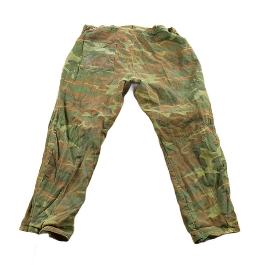 Other Clothing > Men's Clothing > Pants Vintage 1970s Woodland Camouflage Hunting Pants Men's 38 x 27