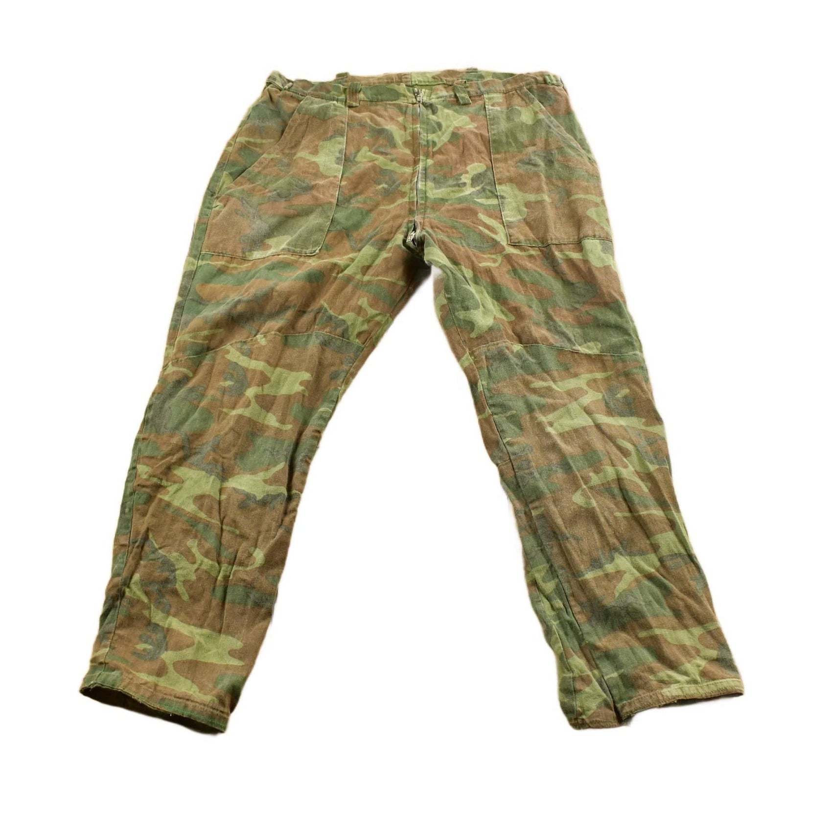 Other Clothing > Men's Clothing > Pants Vintage 1970s Woodland Camouflage Hunting Pants Men's 38 x 27