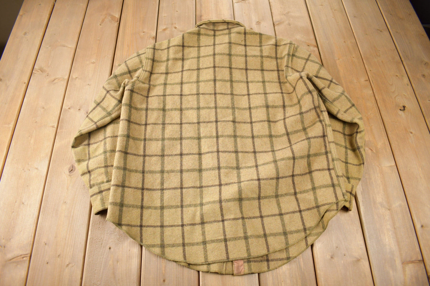 Other Clothing > Men's Clothing > Shirts & Tees > Oxfords & Button Downs Vintage 1950s Peters Whaler Plaid Wool Button Up Flannel Men's Large Workwear