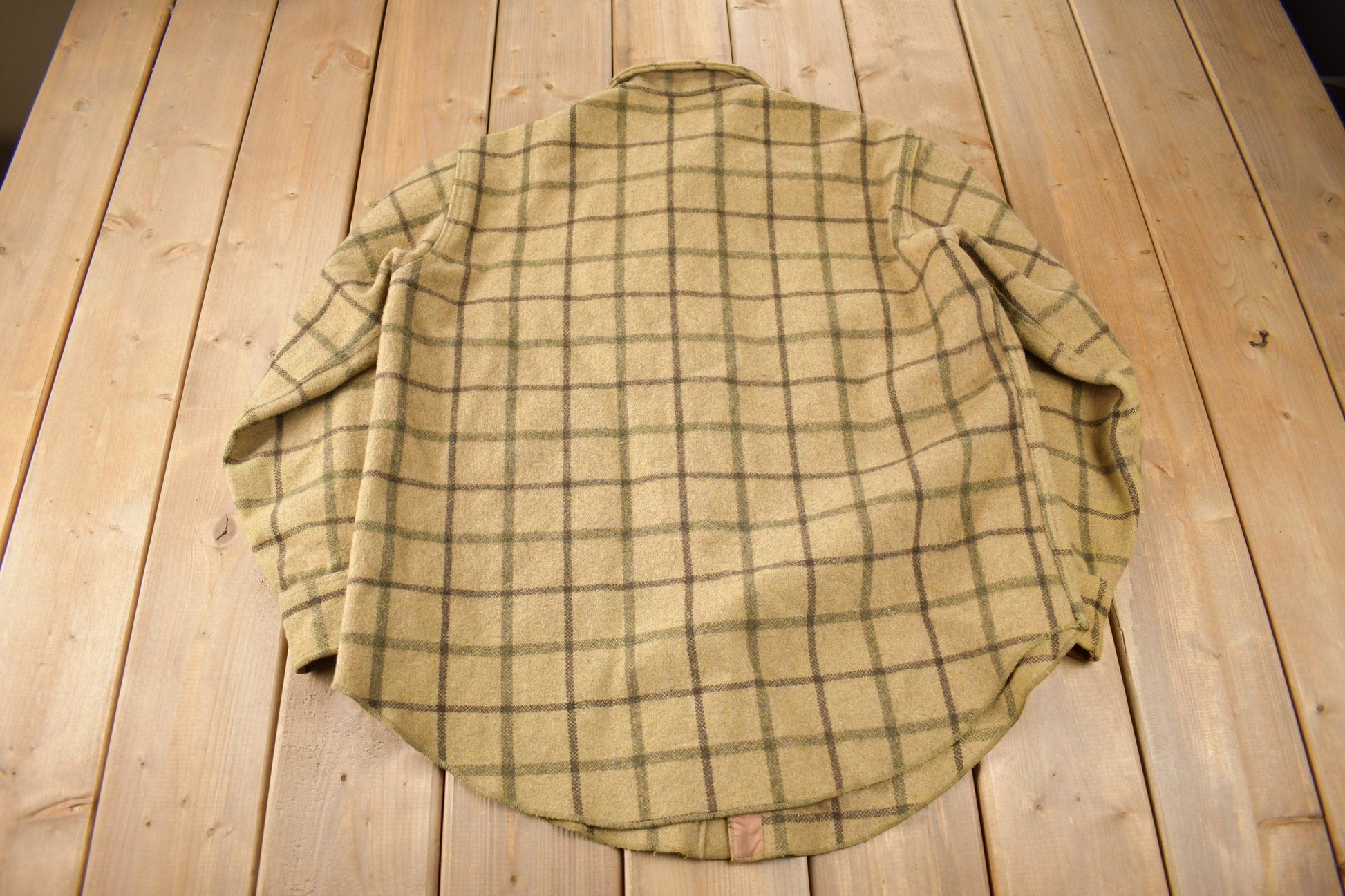 Other Clothing > Men's Clothing > Shirts & Tees > Oxfords & Button Downs Vintage 1950s Peters Whaler Plaid Wool Button Up Flannel Men's Large Workwear