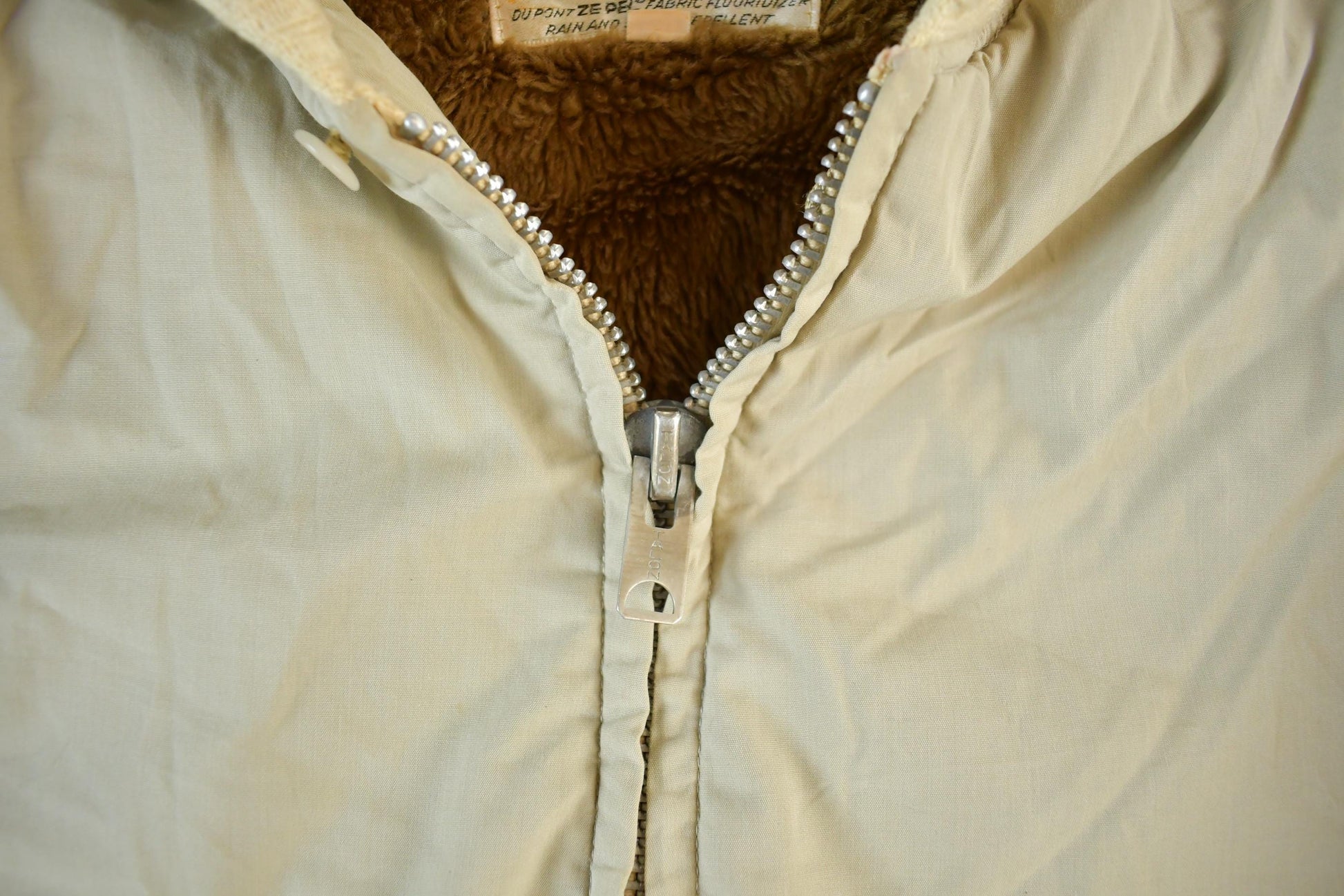 Other Clothing > Men's Clothing > Shirts & Tees > Oxfords & Button Downs Vintage 1960s Lakeland Pimasheen Sherpa Lined Jacket Men's Medium