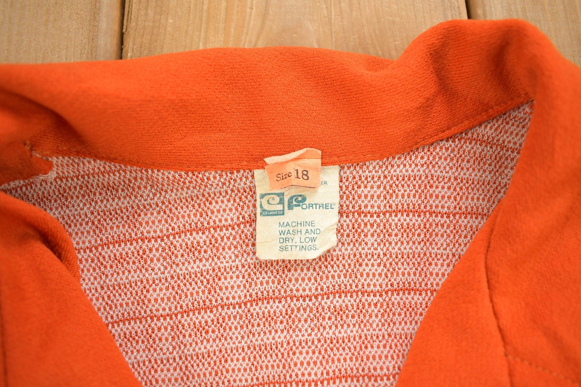 Other Clothing > Men's Clothing > Shirts & Tees > Oxfords & Button Downs Vintage 1960s Orange Geo Metric Pattern Button Up Overcoat Women's M