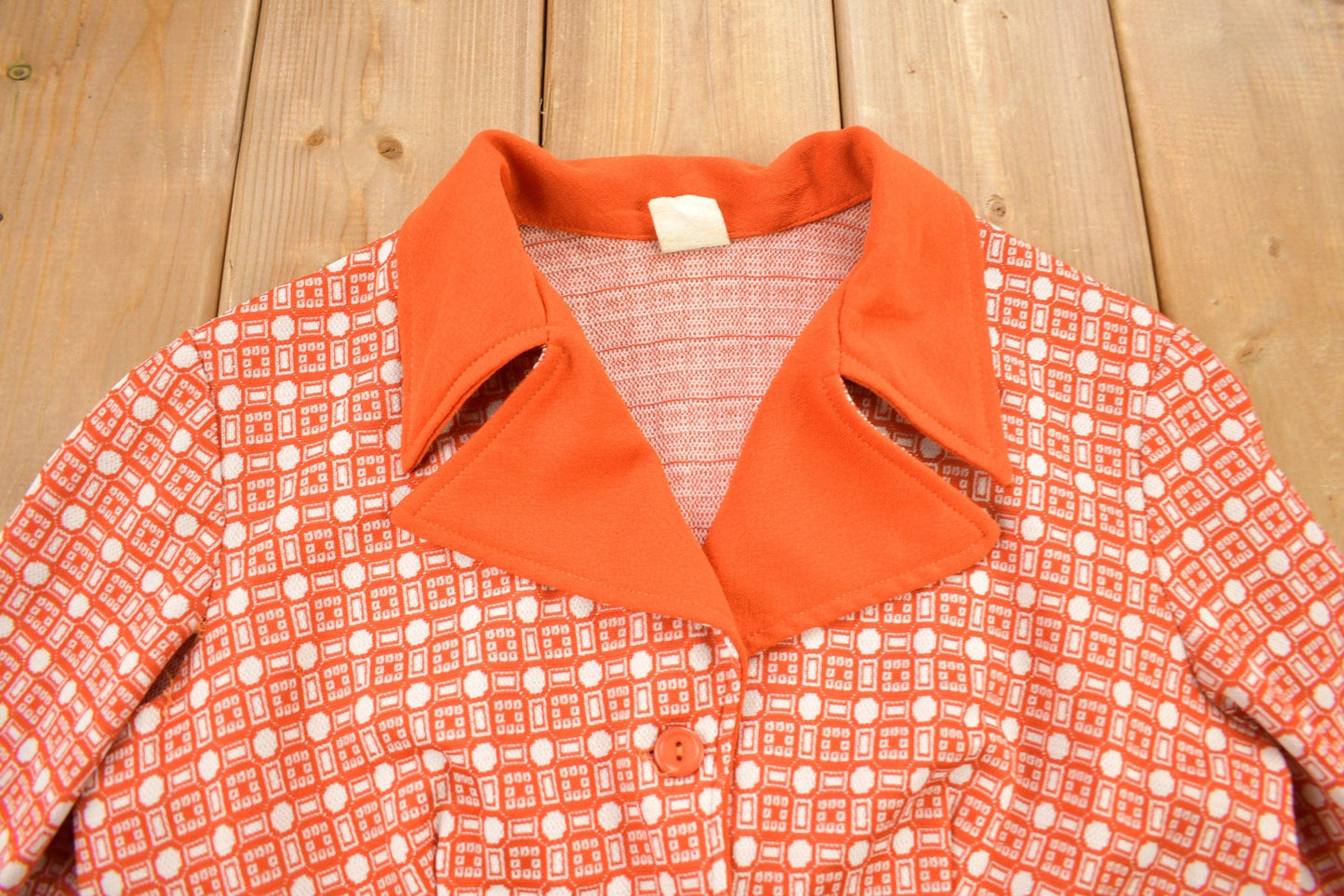 Other Clothing > Men's Clothing > Shirts & Tees > Oxfords & Button Downs Vintage 1960s Orange Geo Metric Pattern Button Up Overcoat Women's M