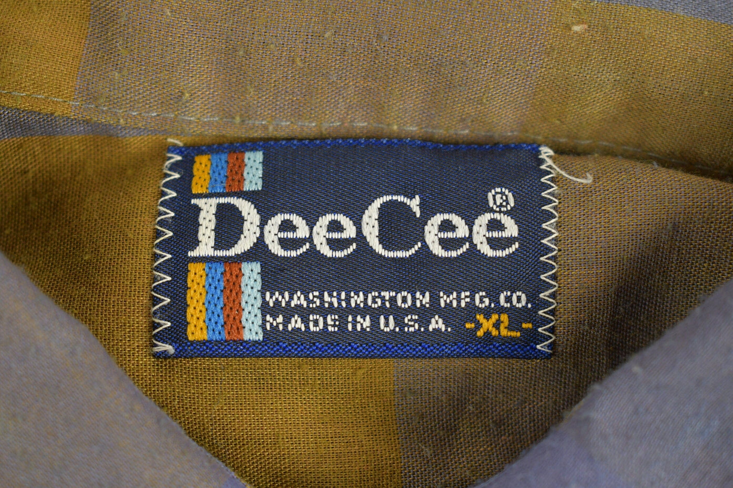 Other Clothing > Men's Clothing > Shirts & Tees > Oxfords & Button Downs Vintage 1970s DeeCee Plaid Button-Up Shirt Men's XL