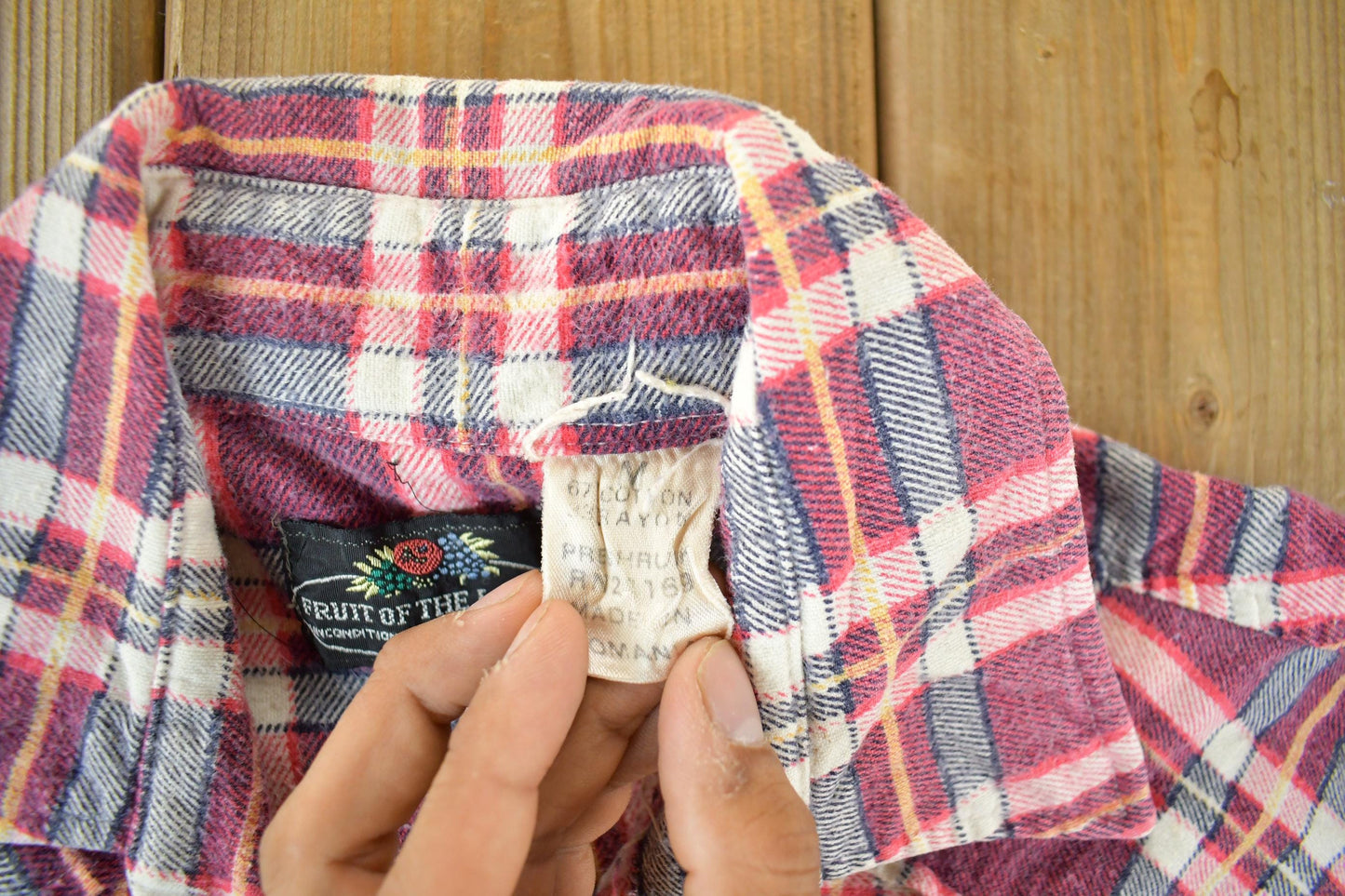 Other Clothing > Men's Clothing > Shirts & Tees > Oxfords & Button Downs Vintage 1970s Fruit Of The Loom Flannel Button Up Shirt Men's Medium