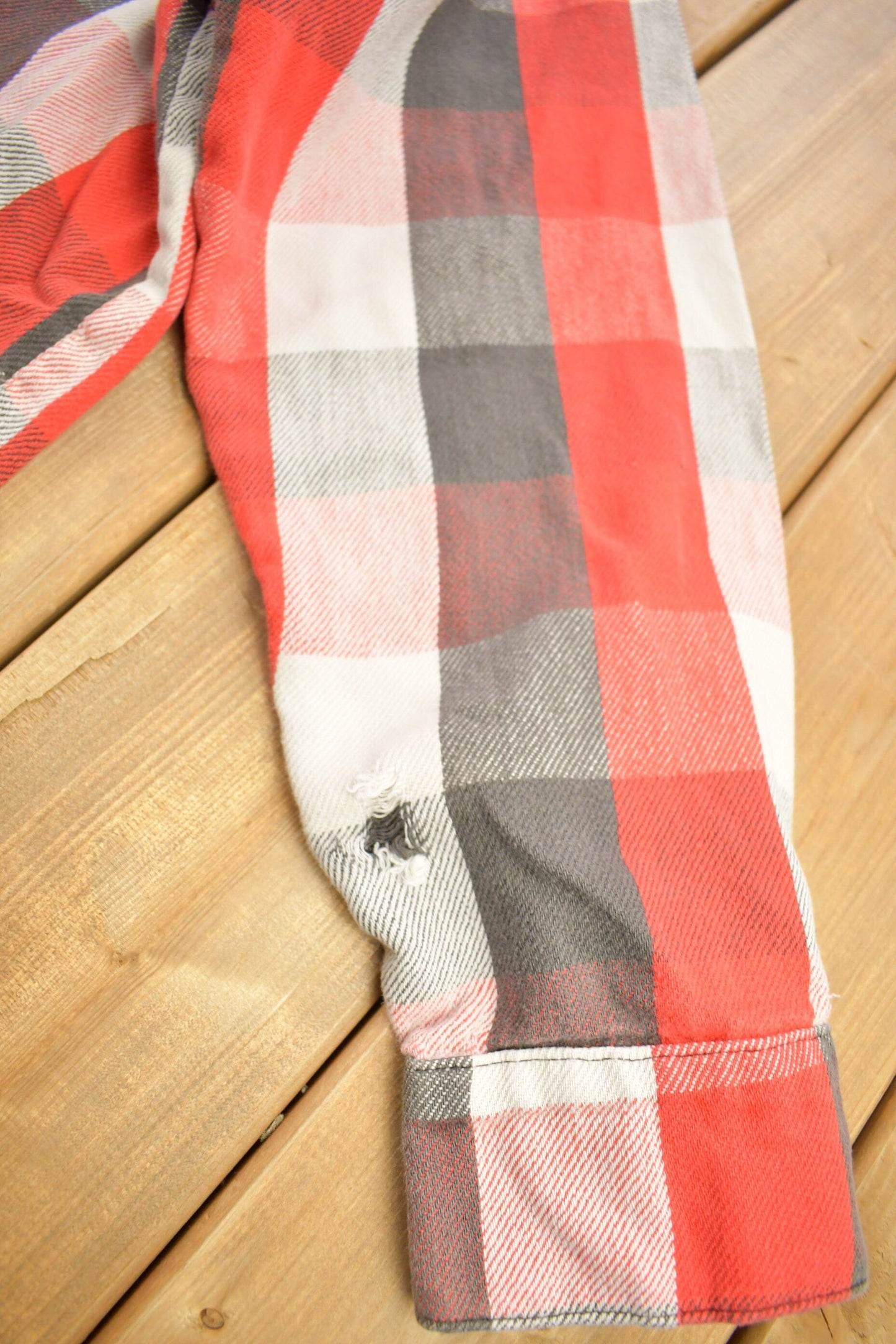 Other Clothing > Men's Clothing > Shirts & Tees > Oxfords & Button Downs Vintage 1980s Frost Proof Button Up Shirt Men's XL