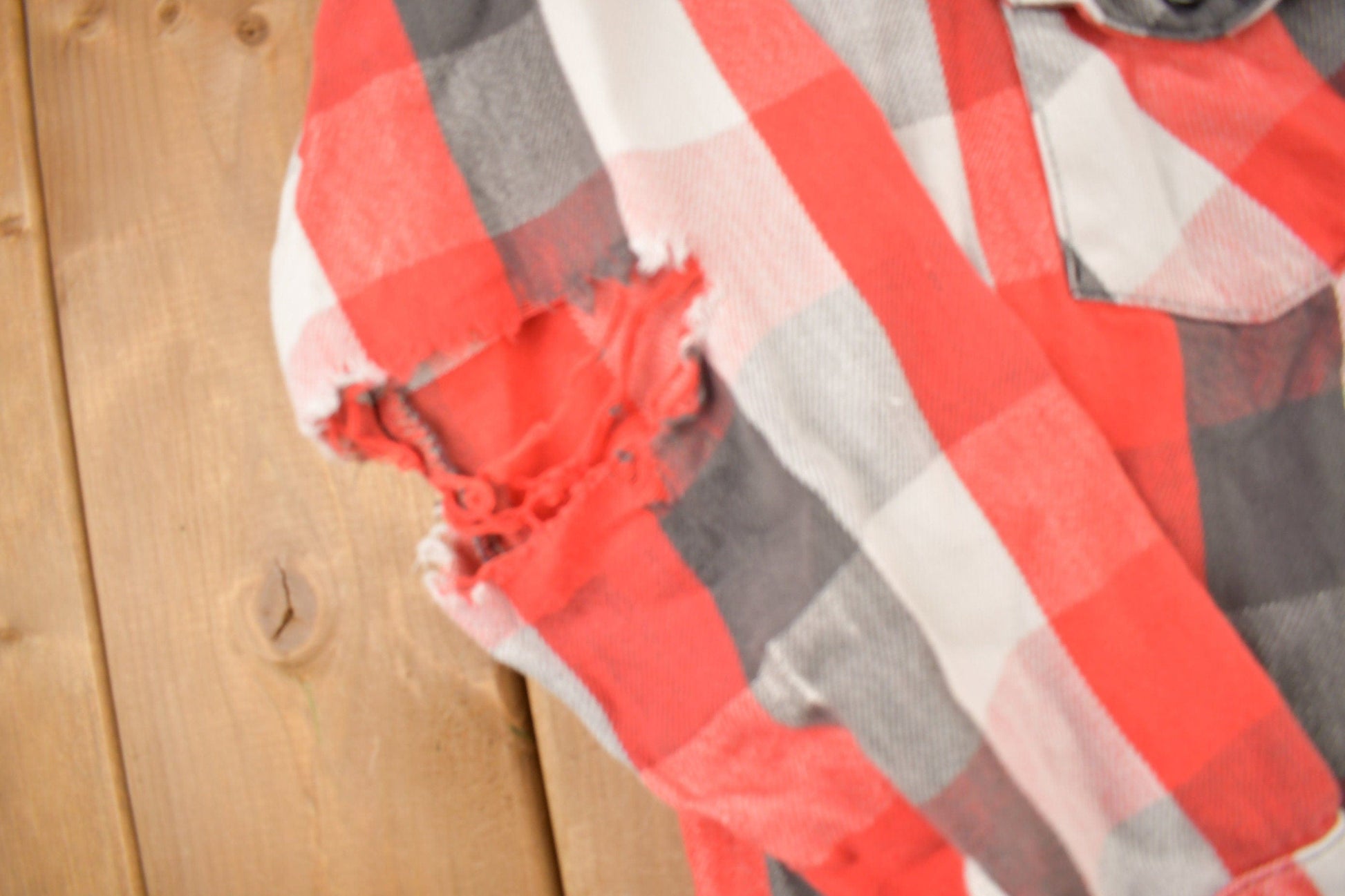 Other Clothing > Men's Clothing > Shirts & Tees > Oxfords & Button Downs Vintage 1980s Frost Proof Button Up Shirt Men's XL