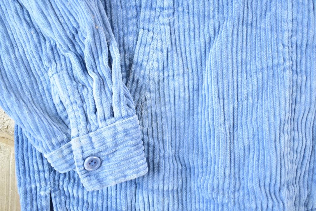 Other Clothing > Men's Clothing > Shirts & Tees > Oxfords & Button Downs Vintage 1990s North Crest Zip Up Shirt Mens L