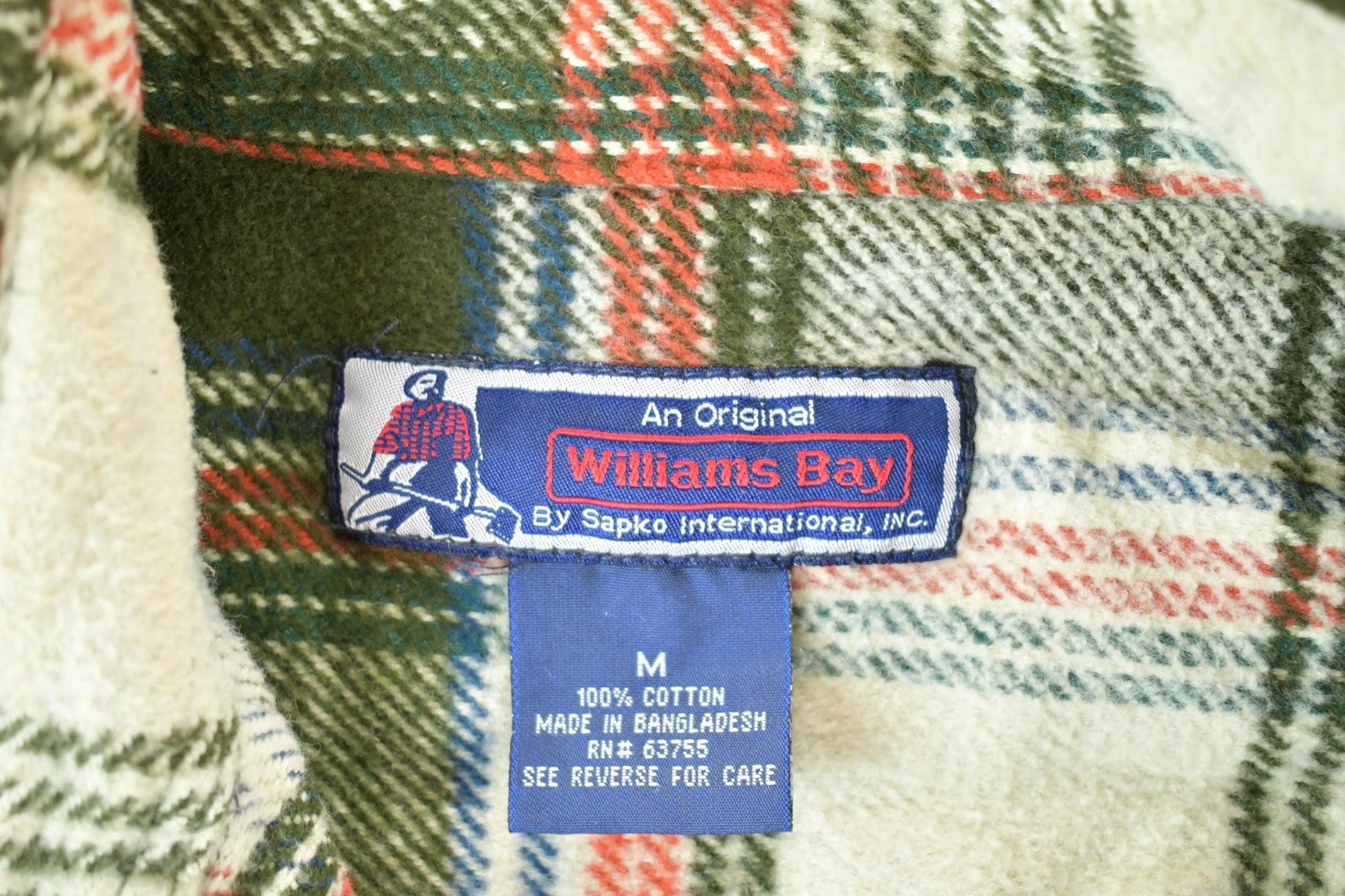 Other Clothing > Men's Clothing > Shirts & Tees > Oxfords & Button Downs Vintage 1990s Williams Bay Western Style Button Up Flannel Mens M