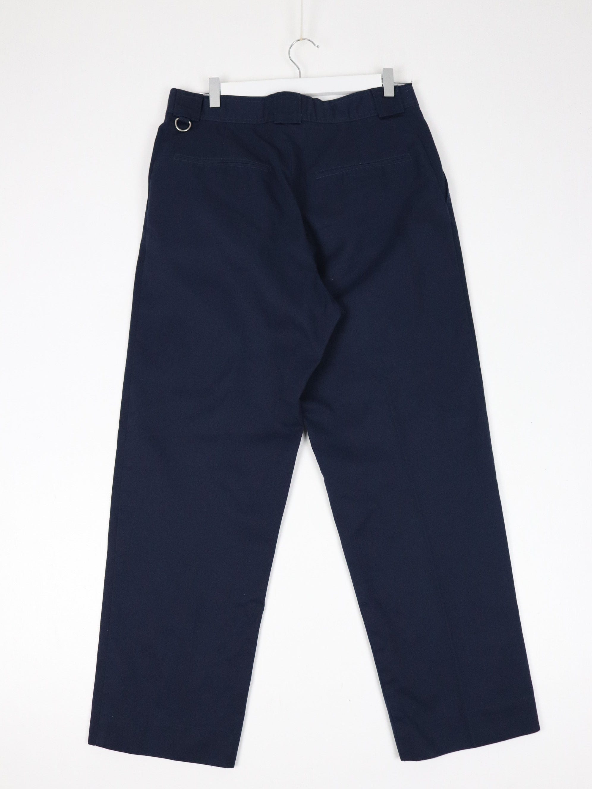https://propervintagecanada.com/cdn/shop/files/other-pants-vintage-tilley-endurables-pants-mens-32-x-27-blue-pleated-work-wear-chino-31539560939579.jpg?v=1696463946