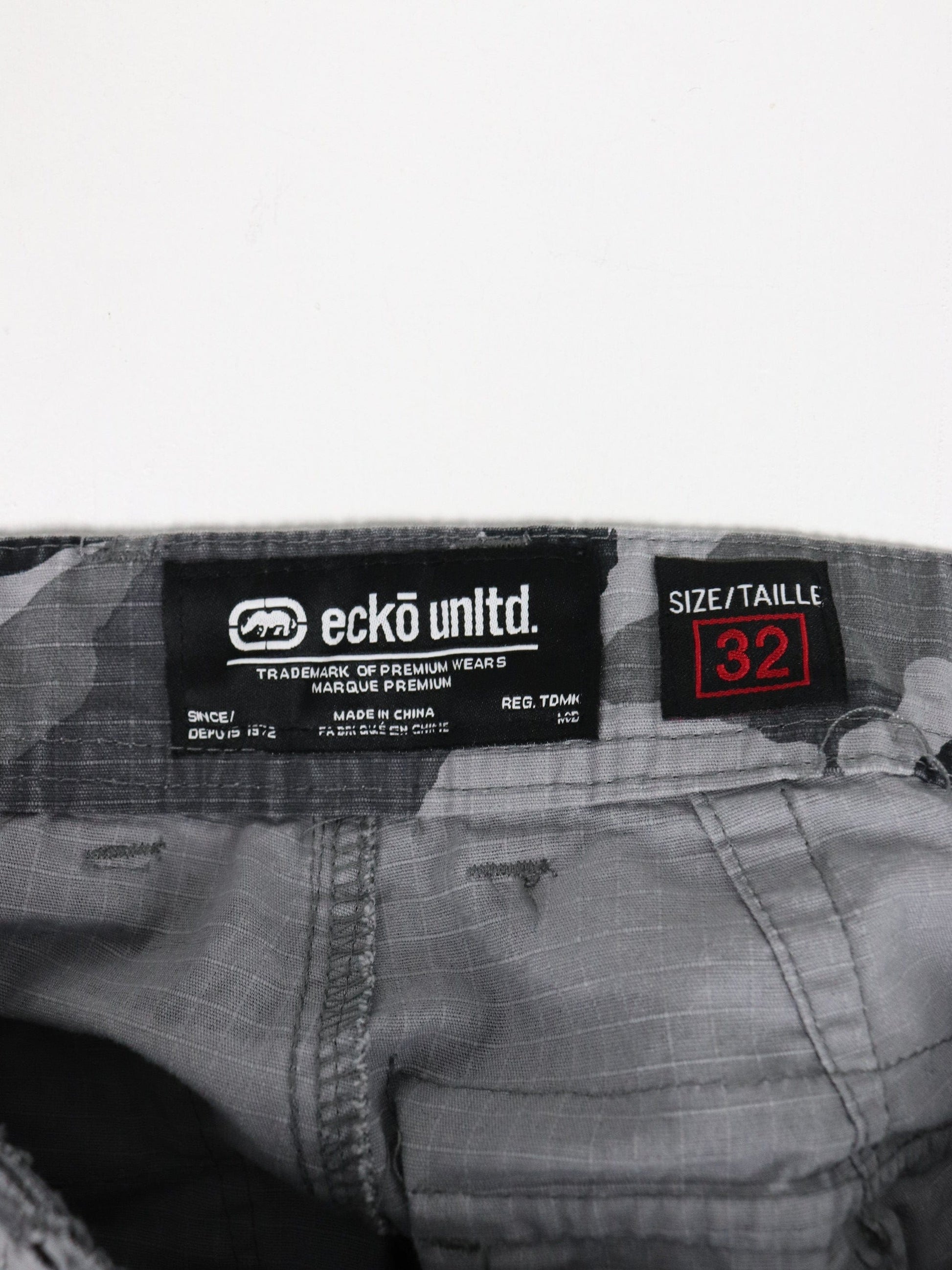 Other Shorts Ecko Unltd Shorts Mens 32 Grey Camo Cargo