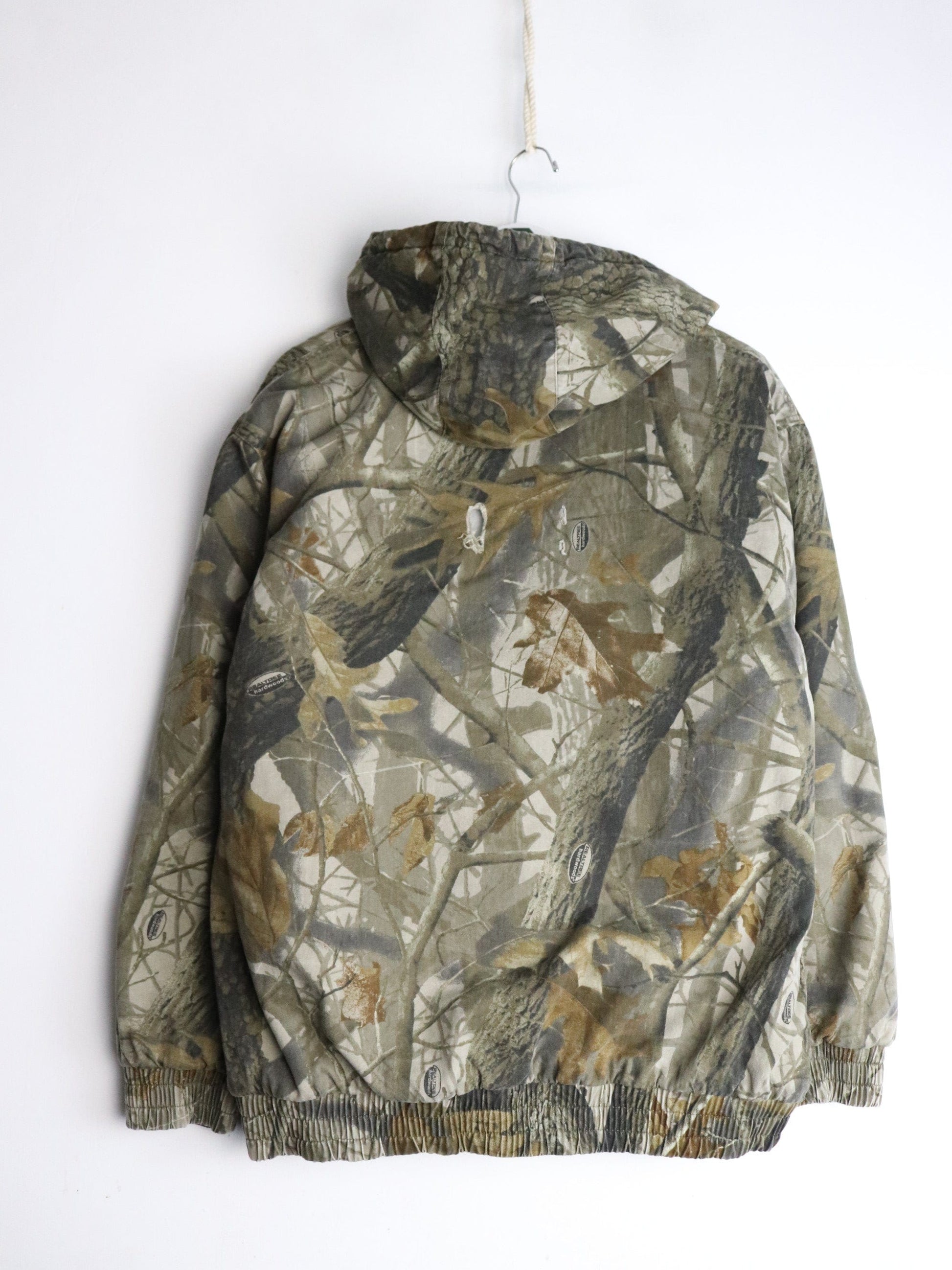 Outfitters Ridge Jacket Mens Large Green Tree Camo from propervintagecanada