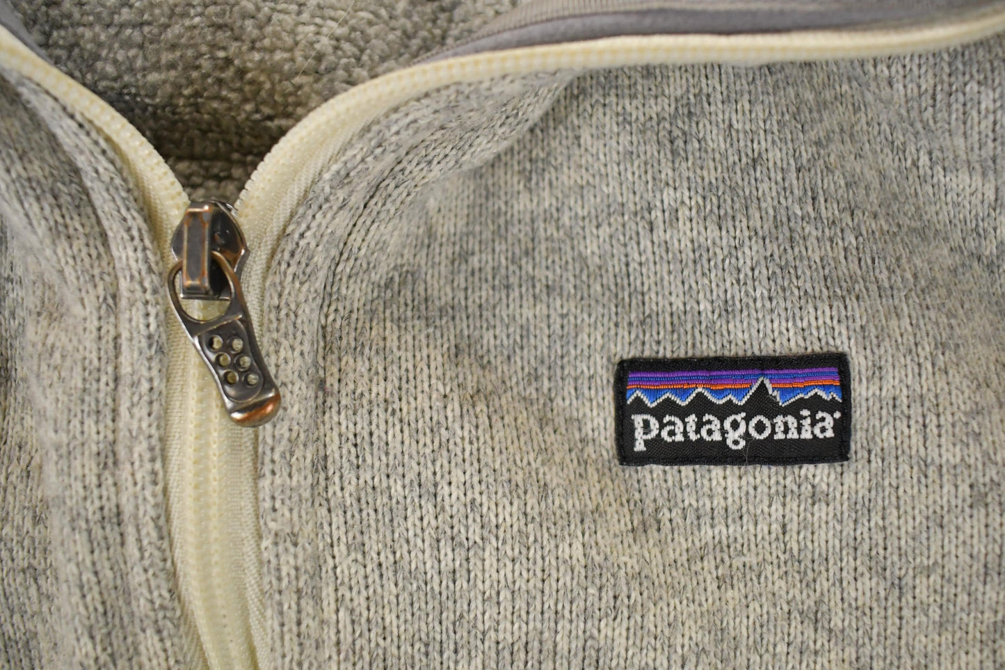 Patagonia Clothing > Gender Neutral Adult Clothing > Hoodies & Sweatshirts > Sweatshirts Vintage 1990s Patagonia Fleece Outdoorsman Sweater Women's S