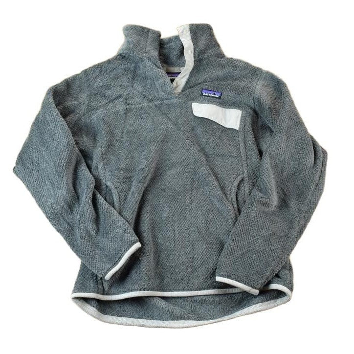 Patagonia Clothing > Gender Neutral Adult Clothing > Hoodies & Sweatshirts > Sweatshirts Vintage 1990s Patagonia Fleece Sweater Men's Small