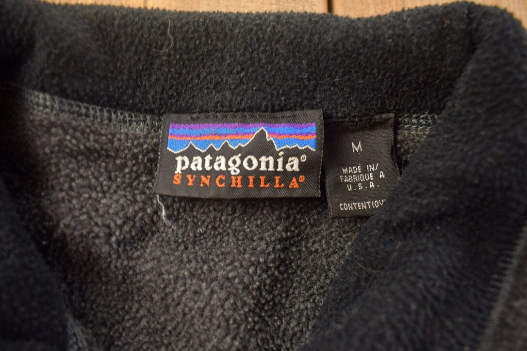 Patagonia Clothing > Gender Neutral Adult Clothing > Hoodies & Sweatshirts > Sweatshirts Vintage 1990s Patagonia Fleece Vest Men's Medium