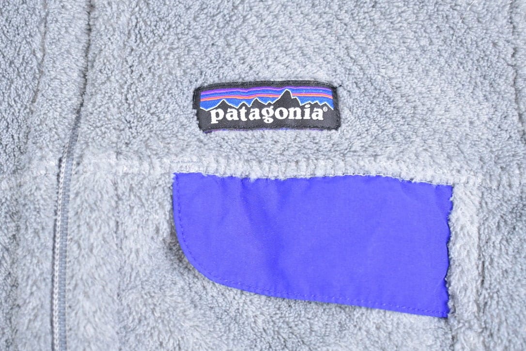 Patagonia Clothing > Gender Neutral Adult Clothing > Hoodies & Sweatshirts > Sweatshirts Vintage 1990s Patagonia Fleece Vest Men's Small